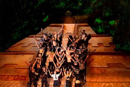 Rhythms of the night, Sunset Cruise, Candlelit Dinner & Alma Show