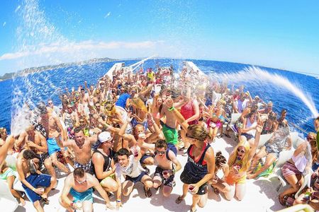 Half Day Catamaran Tour in Punta Cana