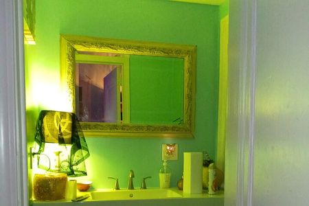 Private Tour and Seance at the House on Bourbon