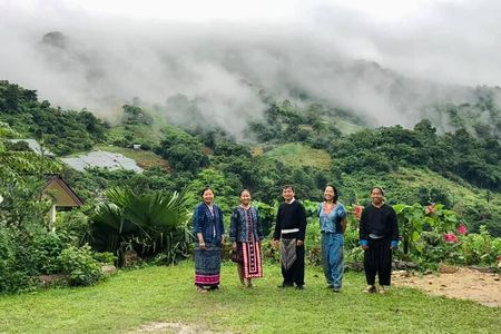 Half day Long Neck hill tribe and Hmong hill tribe village