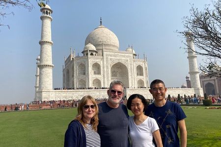 Taj Mahal Sunrise Tour By Car From New Delhi