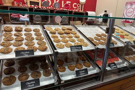 Nashville 12South District Authentic Food Tour with 7 Tastings