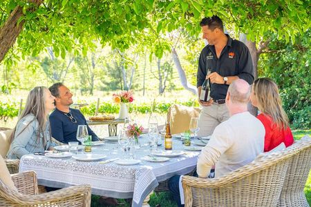McLaren Vale 4x4 Premium Food and Wine Tour with Private Lunch