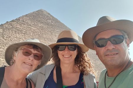 Private Giza Pyramids Memphis and Sakkara Day Tour