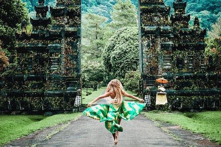 Ulun Danu Temple, Handara Gate, Wanagiri And Banyu Mala Waterfall