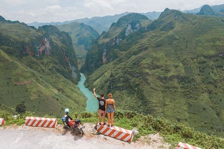 4 Days 3 Nights Ha Giang Easy Driving Motorbike Tours
