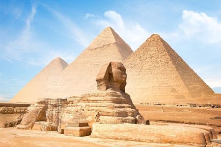 full day tour to Giza Pyramids, Cairo museum and Khan khalili