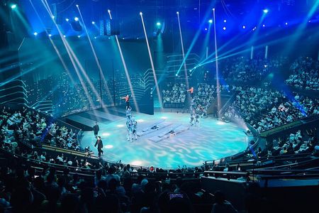 Shanghai Era Theatre Acrobatics Show with Hotel Transfer