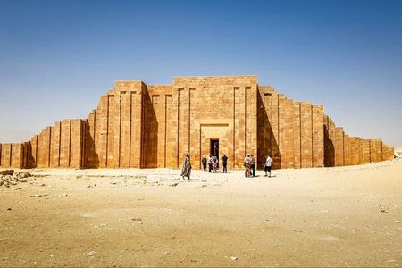 Giza and Sakkara Pyramids and Memphis Private Tour from Cairo