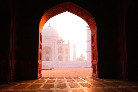 Private Agra Taj Mahal Tour From Delhi By Car
