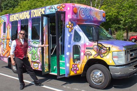 Henry Art Tours-Come See the Fun Side of Seattle Art/Pubs/History