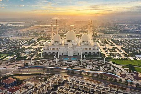 Private Abu Dhabi City Tour with Sheikh Zayed Moque