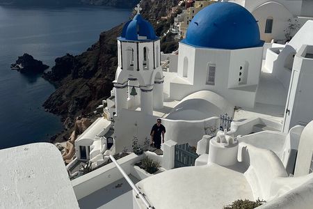 Private 6 hour guided tour in Santorini !!! 