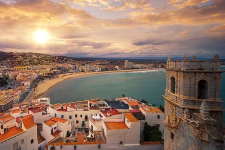 Full-Day Tour in Morella and Peñíscola with Tickets Included