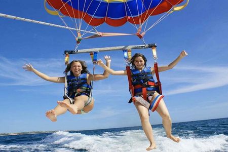 Parasailing Experience in Hurghada with private Transfer 