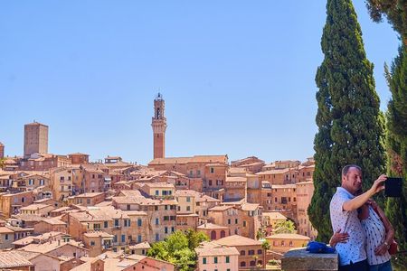 Medieval Gems of Tuscany: Siena, San Gimignano and Monteriggioni