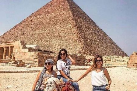 Private Guided Tour: Giza Pyramids & Sphinx with an Egyptologist
