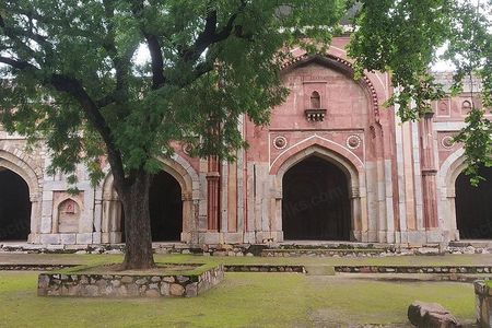 Mehrauli and Qutub Minar