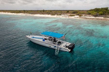 Private Boat Rental in Bonaire with Captain Marine Park Cruise