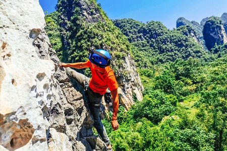 From Yangshuo: Rock Climbing with Transfer Private (3 hours)