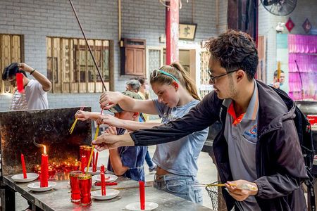 1-Day City Tour: Saigon Chinatown, Must-See Icons & Cyclo Ride