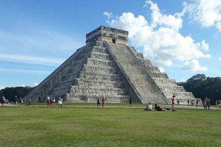 Full Day Chichen Itza, Cenote and Valladolid Tour, from Cancun