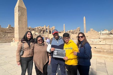 Luxor Private Full-Day Tour: Discover the East and West Bank