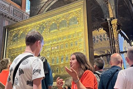 Basilica San Marco and the Pala d'Oro with Architect Guide