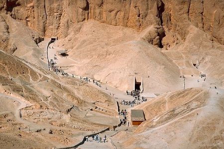 Full-Day Tour to Luxor West Bank includes 5 Sightseeings