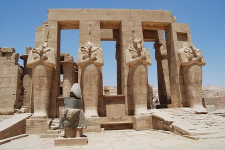 Hurghada private Over Day Tour to Luxor& Felucca & Balloon Ride