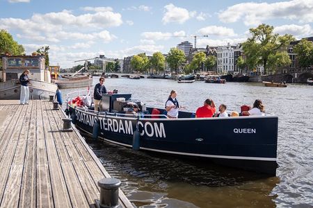 Amsterdam Canal Cruise with Live guide & Two drinks - Central St.