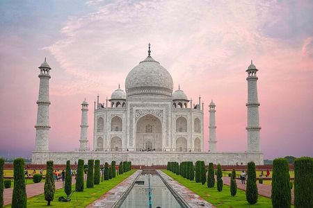 “Golden Triangle & Taj Mahal: An Exclusive 4-Day Private Escape”