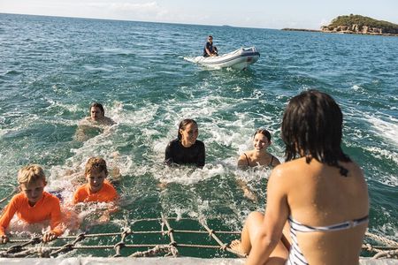 Great Keppel Island Adventure Tour - Snorkel and Boomnet