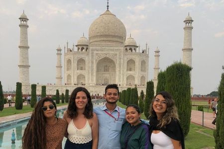 Taj Mahal Day Tour with Mughal Experiance From Delhi