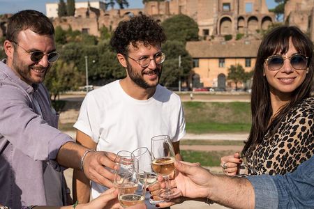 The Highlights of Rome on board a Vintage Fiat Van and Aperitif