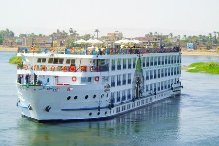 4-Day Nile Cruise: Aswan to Luxor & Abu Simbel + Hot Air Balloon