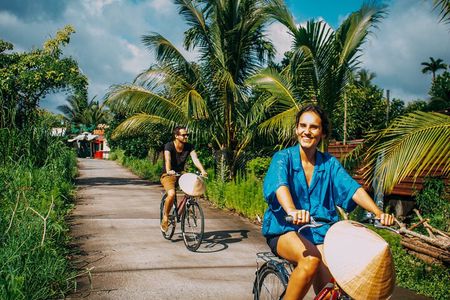 Can Tho: Cycling in Village-Fruit Garden-Experience Local Ferry
