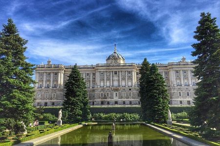 Private VIP tour Royal Palace and city tour. All of Madrid in one day