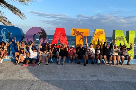 Roatan Monkeys and sloth with chocolate, Rum testing and Beach