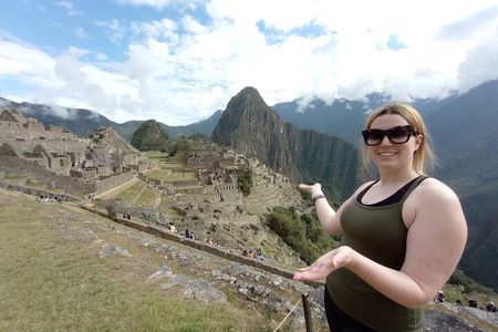 One-day visit to Machu Picchu by luxurious Vistadome train.