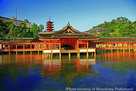 Full Day Hiroshima and Miyajima Bus Tour from Hiroshima