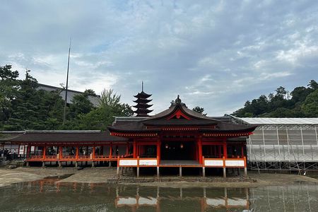 Hiroshima & Miyajima All-Inclusive Tour w/Licensed guide Pancho