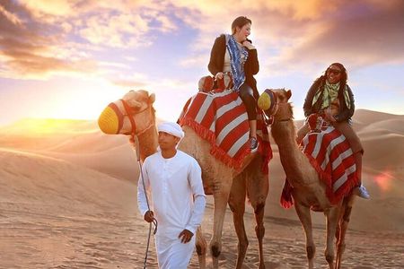 Dubai Stargazing & Desert Safari, Camel Ride, Show & BBQ Dinner
