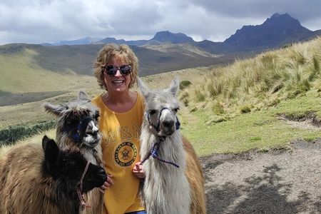 Quito Skyline & Equator Private Tour