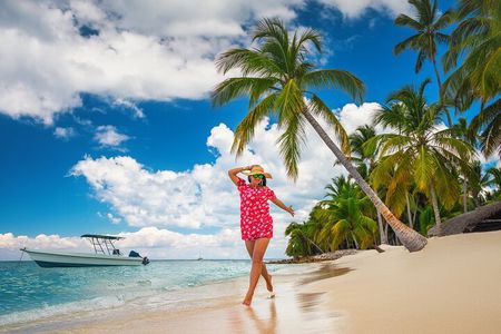 private Tour in Catamaran to Saona Island
