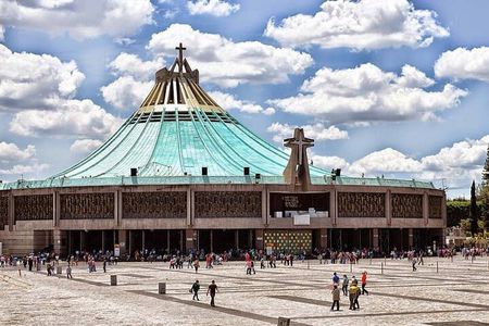 Full-Day Tour of Teotihuacan and Basilica of Guadalupe in Mexico