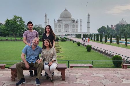  Taj Mahal & Agra Tour From Delhi By Car