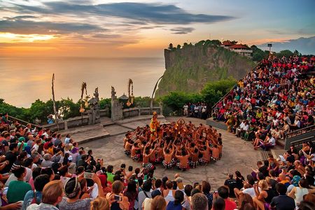 Bali Car-Charter: Ubud and Uluwatu Sunset Tour