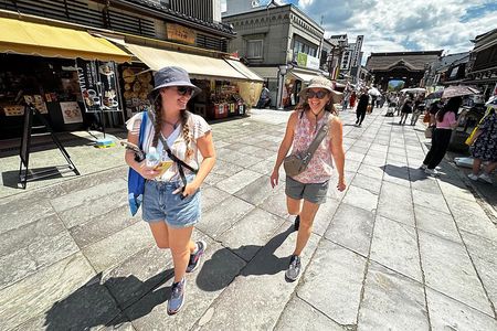 Food & Culture Walk in Nagano: Oyaki, Sake, Matcha & Zenkoji
