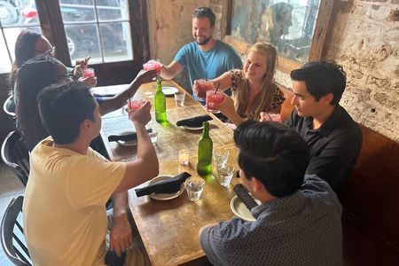 French Quarter Small-Group Cocktail and Foodie Crawl